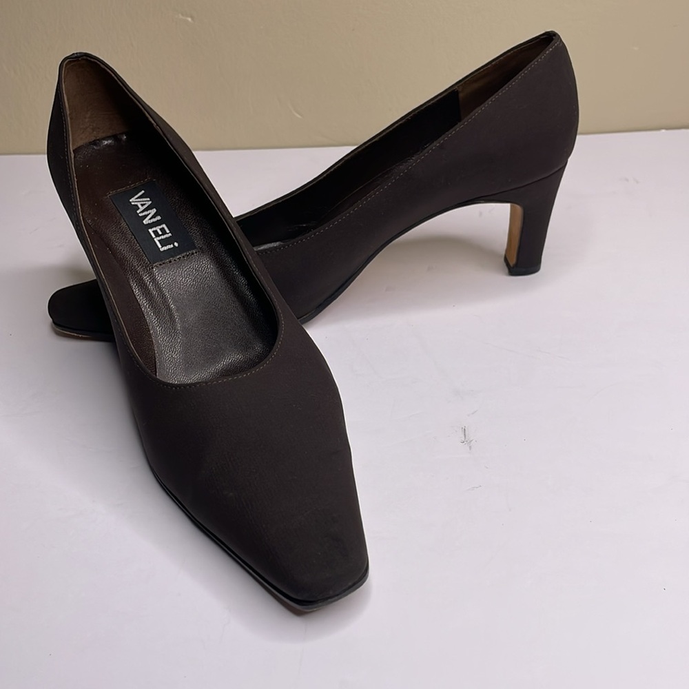 VANELI Brown Pumps Heels Fabric Satin Upper Classic Corporate Career Wear 7.5M
